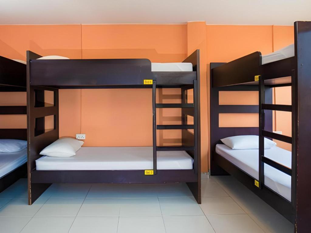 G4 Station Backpackers
